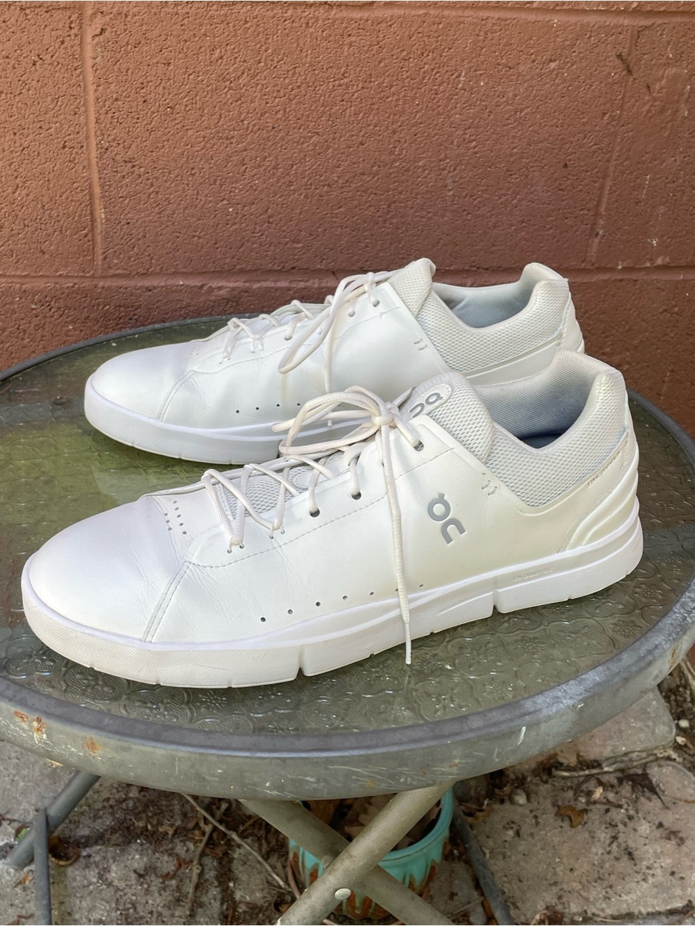On Roger Advantage White Sneakers Size 12 Men’s